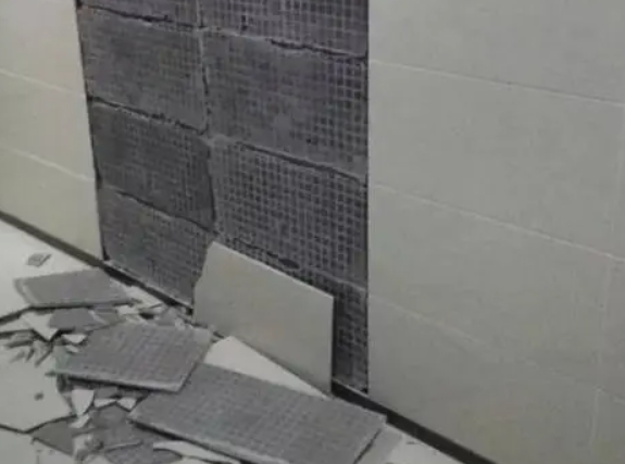 召陵瓷砖空鼓维修公司分享下召陵墙砖松动维修的知识